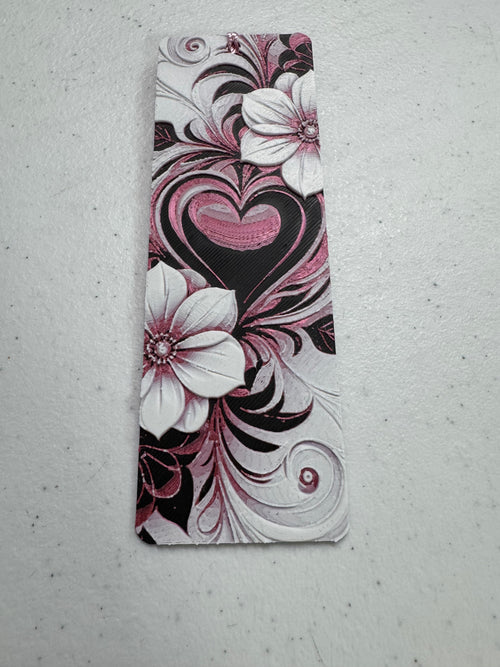 Central Heart and Flowers 3D Printed - Hueforge
