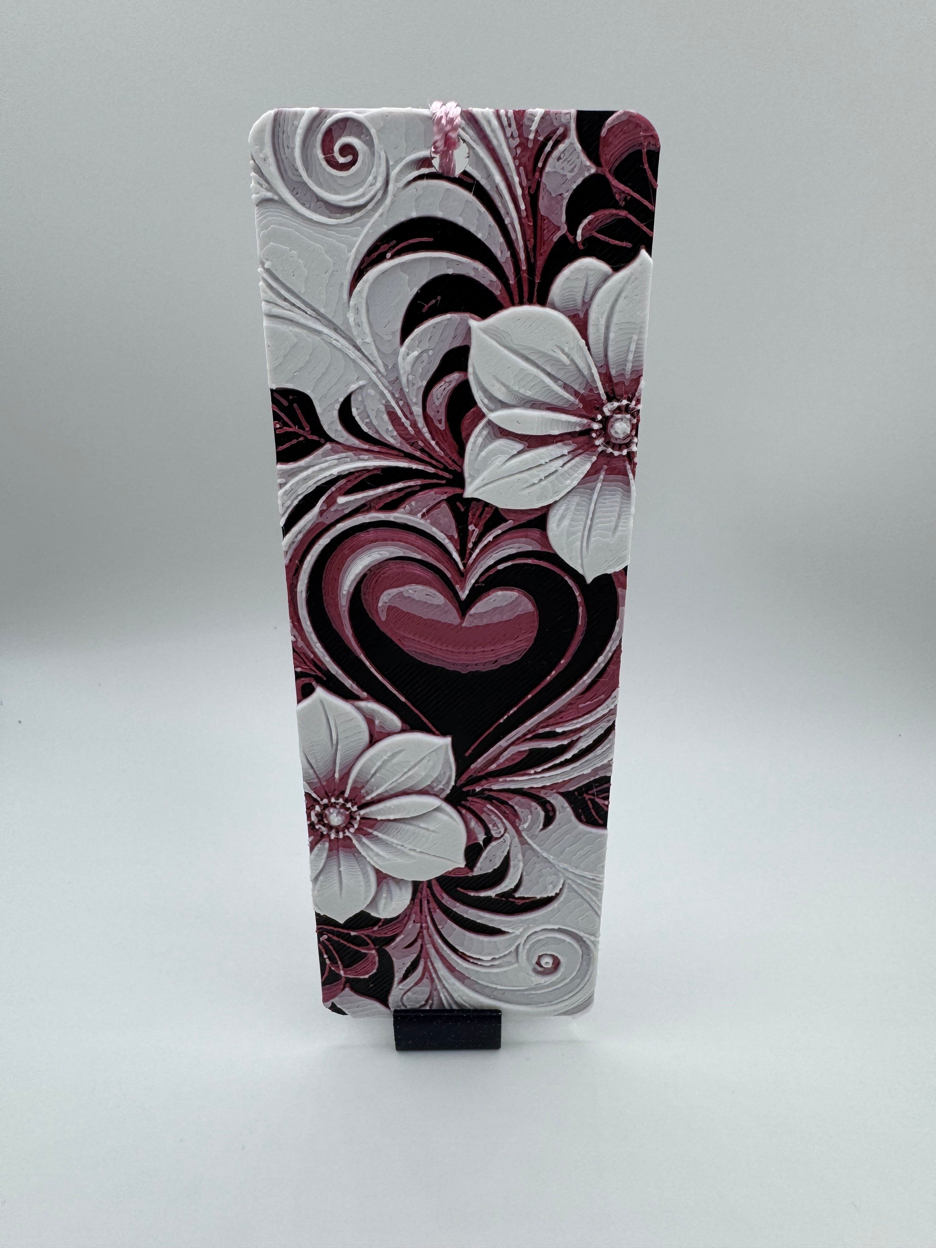 Central Heart and Flowers 3D Printed - Hueforge